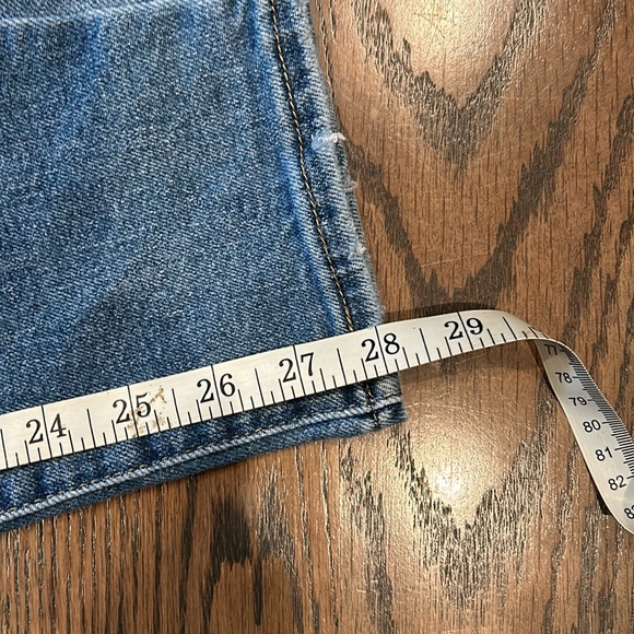 Levi High Waisted Mom Jeans - Picture 5 of 6